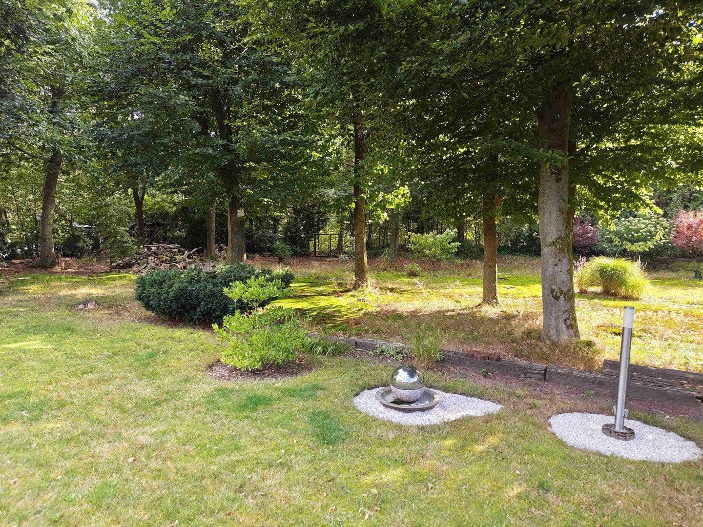 Prodej domu 298 m², pozemek 2.605 m², Jesteburg, Dolní Sasko Prodej domu 298 m², pozemek 2.605 m², Jesteburg, Dolní Sasko