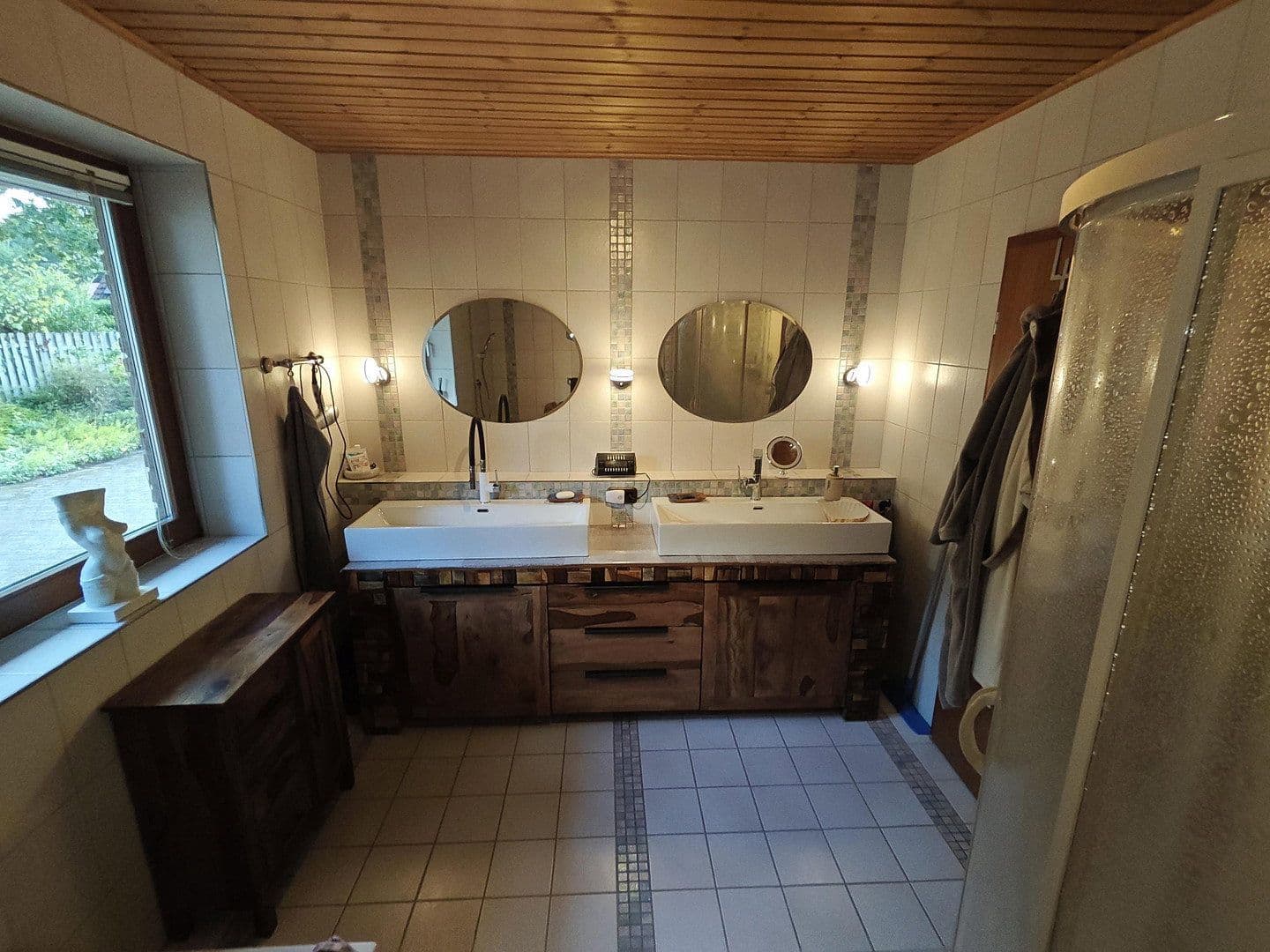 Prodej domu 298 m², pozemek 2.605 m², Jesteburg, Dolní Sasko Prodej domu 298 m², pozemek 2.605 m², Jesteburg, Dolní Sasko