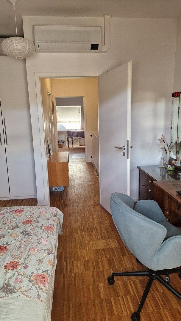 Prodej domu 143 m², pozemek 225 m², Rösrath, Severní Porýní-Vestfálsko Prodej domu 143 m², pozemek 225 m², Rösrath, Severní Porýní-Vestfálsko
