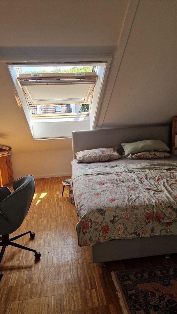 Prodej domu 143 m², pozemek 225 m², Rösrath, Severní Porýní-Vestfálsko Prodej domu 143 m², pozemek 225 m², Rösrath, Severní Porýní-Vestfálsko