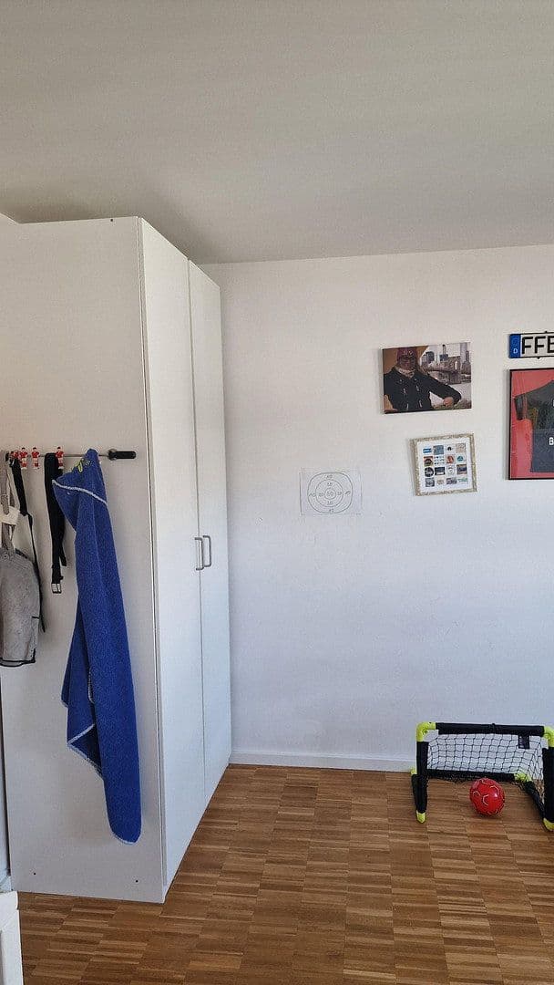 Prodej domu 143 m², pozemek 225 m², Rösrath, Severní Porýní-Vestfálsko Prodej domu 143 m², pozemek 225 m², Rösrath, Severní Porýní-Vestfálsko