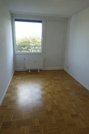 Pronájem bytu 3+1 80 m², Im Asemwald, Stuttgart, Bádensko-Württembersko Pronájem bytu 3+1 80 m², Im Asemwald, Stuttgart, Bádensko-Württembersko
