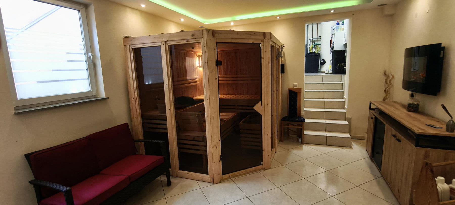 Prodej domu 215 m², pozemek 516 m², Neuenstadt am Kocher, Bádensko-Württembersko Prodej domu 215 m², pozemek 516 m², Neuenstadt am Kocher, Bádensko-Württembersko
