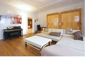 Prodej bytu 5+1 153 m², Stuttgart, Bádensko-Württembersko Prodej bytu 5+1 153 m², Stuttgart, Bádensko-Württembersko
