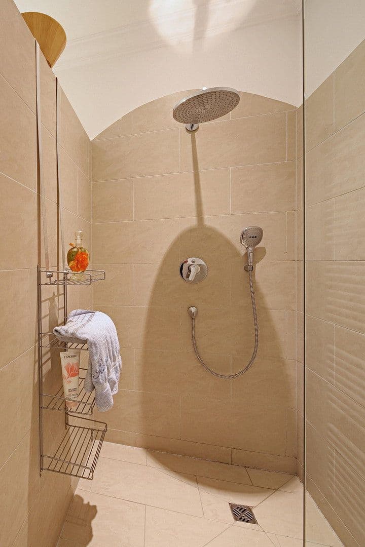 Prodej bytu 5+1 153 m², Stuttgart, Bádensko-Württembersko Prodej bytu 5+1 153 m², Stuttgart, Bádensko-Württembersko