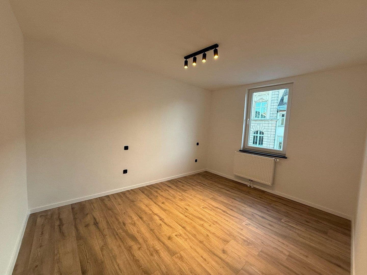 Pronájem bytu 3+1 78 m², Theaterstraße 1, Hof, Bavorsko Pronájem bytu 3+1 78 m², Theaterstraße 1, Hof, Bavorsko