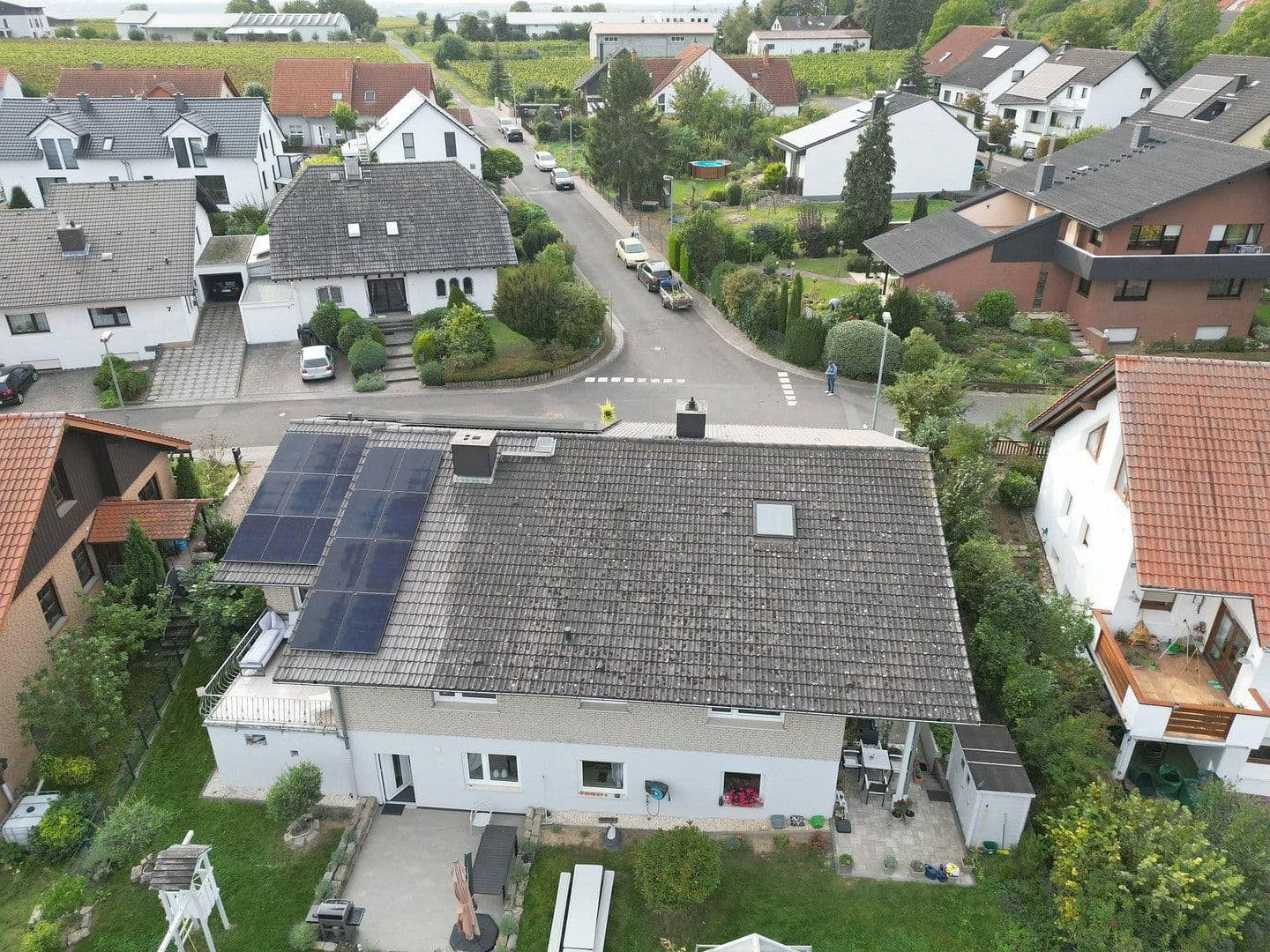 Prodej domu 281 m², pozemek 802 m², Essenheim, Porýní-Falc Prodej domu 281 m², pozemek 802 m², Essenheim, Porýní-Falc
