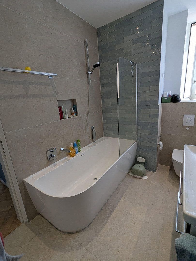 Prodej bytu 5+1 123 m², Lange Rötterstr. 24, Mannheim, Bádensko-Württembersko Prodej bytu 5+1 123 m², Lange Rötterstr. 24, Mannheim, Bádensko-Württembersko