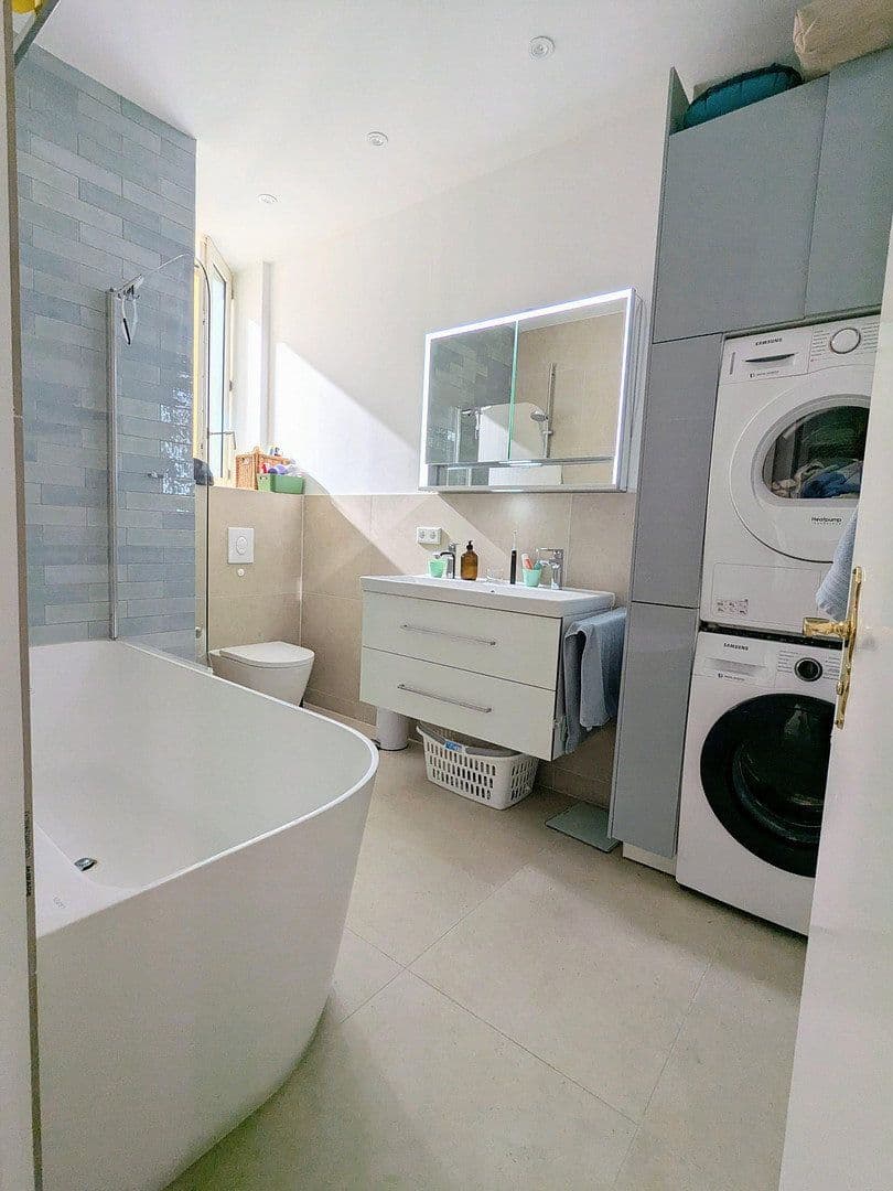 Prodej bytu 5+1 123 m², Lange Rötterstr. 24, Mannheim, Bádensko-Württembersko Prodej bytu 5+1 123 m², Lange Rötterstr. 24, Mannheim, Bádensko-Württembersko