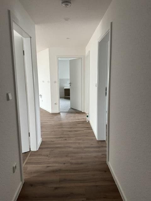 Pronájem bytu 5+1 140 m², Zwickauer Straße 483, Chemnitz, Sasko Pronájem bytu 5+1 140 m², Zwickauer Straße 483, Chemnitz, Sasko