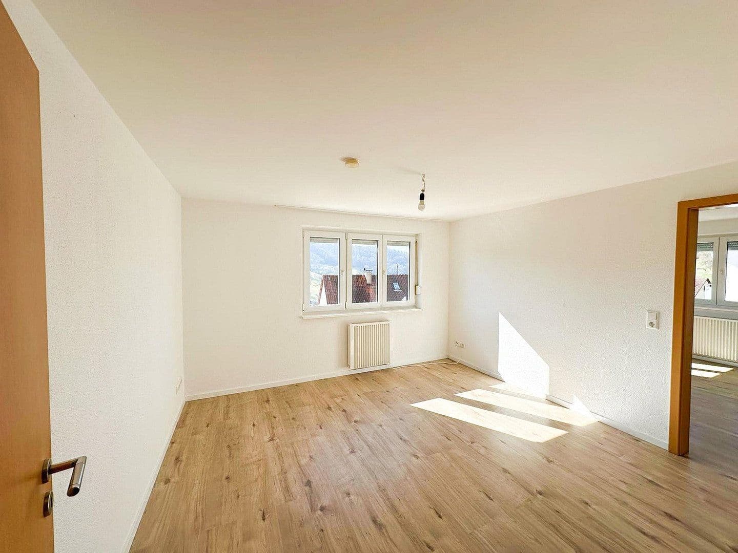 Pronájem bytu 3+1 67 m², Egerlandweg, Künzelsau, Bádensko-Württembersko Pronájem bytu 3+1 67 m², Egerlandweg, Künzelsau, Bádensko-Württembersko