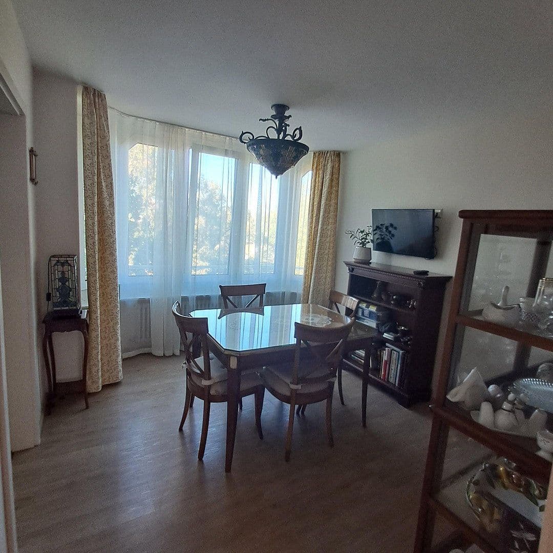 Prodej bytu 4+kk 117 m², Stuttgart, Bádensko-Württembersko Prodej bytu 4+kk 117 m², Stuttgart, Bádensko-Württembersko