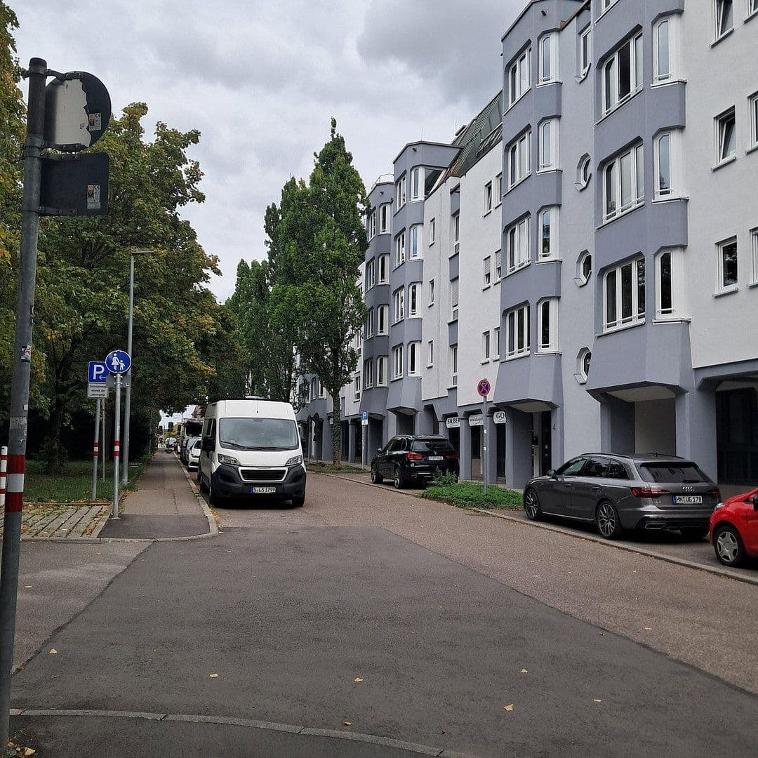 Prodej bytu 4+kk 117 m², Stuttgart, Bádensko-Württembersko Prodej bytu 4+kk 117 m², Stuttgart, Bádensko-Württembersko