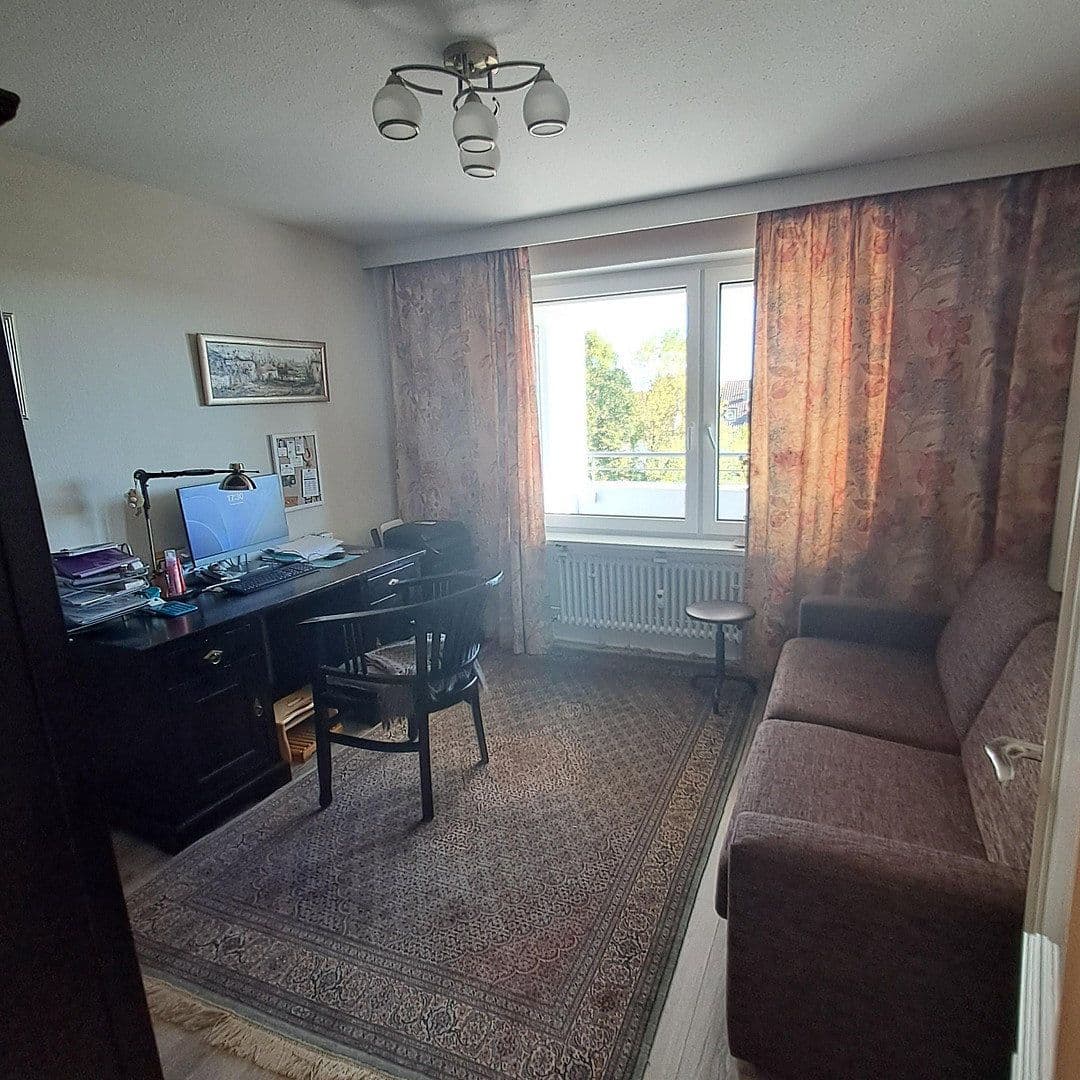 Prodej bytu 4+kk 117 m², Stuttgart, Bádensko-Württembersko Prodej bytu 4+kk 117 m², Stuttgart, Bádensko-Württembersko
