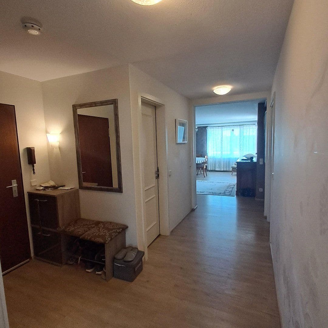 Prodej bytu 4+kk 117 m², Stuttgart, Bádensko-Württembersko Prodej bytu 4+kk 117 m², Stuttgart, Bádensko-Württembersko