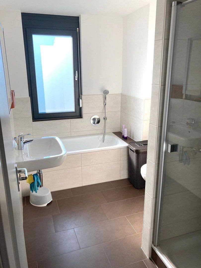 Pronájem bytu 4+kk 143 m², Annaweg 2, Holzgerlingen, Bádensko-Württembersko Pronájem bytu 4+kk 143 m², Annaweg 2, Holzgerlingen, Bádensko-Württembersko
