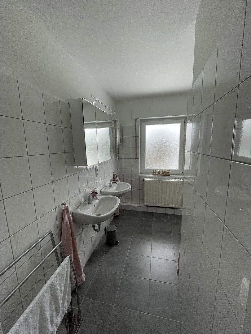 Prodej domu 270 m², pozemek 1.024 m², Lübbecke, Severní Porýní-Vestfálsko Prodej domu 270 m², pozemek 1.024 m², Lübbecke, Severní Porýní-Vestfálsko