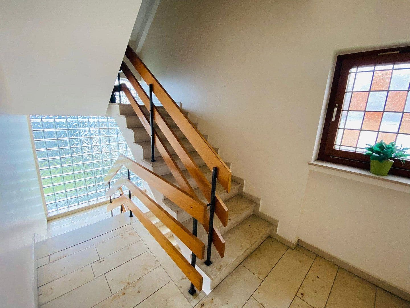 Prodej domu 270 m², pozemek 1.024 m², Lübbecke, Severní Porýní-Vestfálsko Prodej domu 270 m², pozemek 1.024 m², Lübbecke, Severní Porýní-Vestfálsko