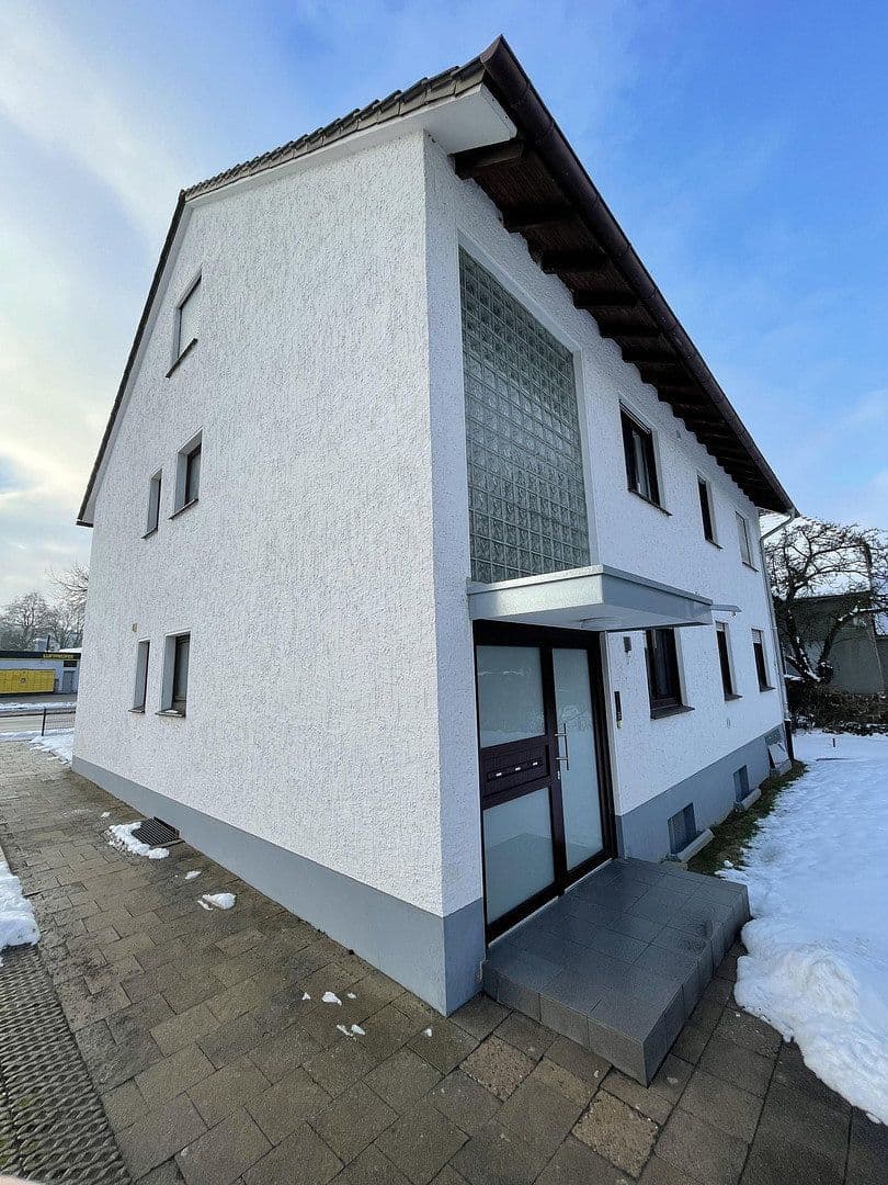 Prodej domu 270 m², pozemek 1.024 m², Lübbecke, Severní Porýní-Vestfálsko Prodej domu 270 m², pozemek 1.024 m², Lübbecke, Severní Porýní-Vestfálsko