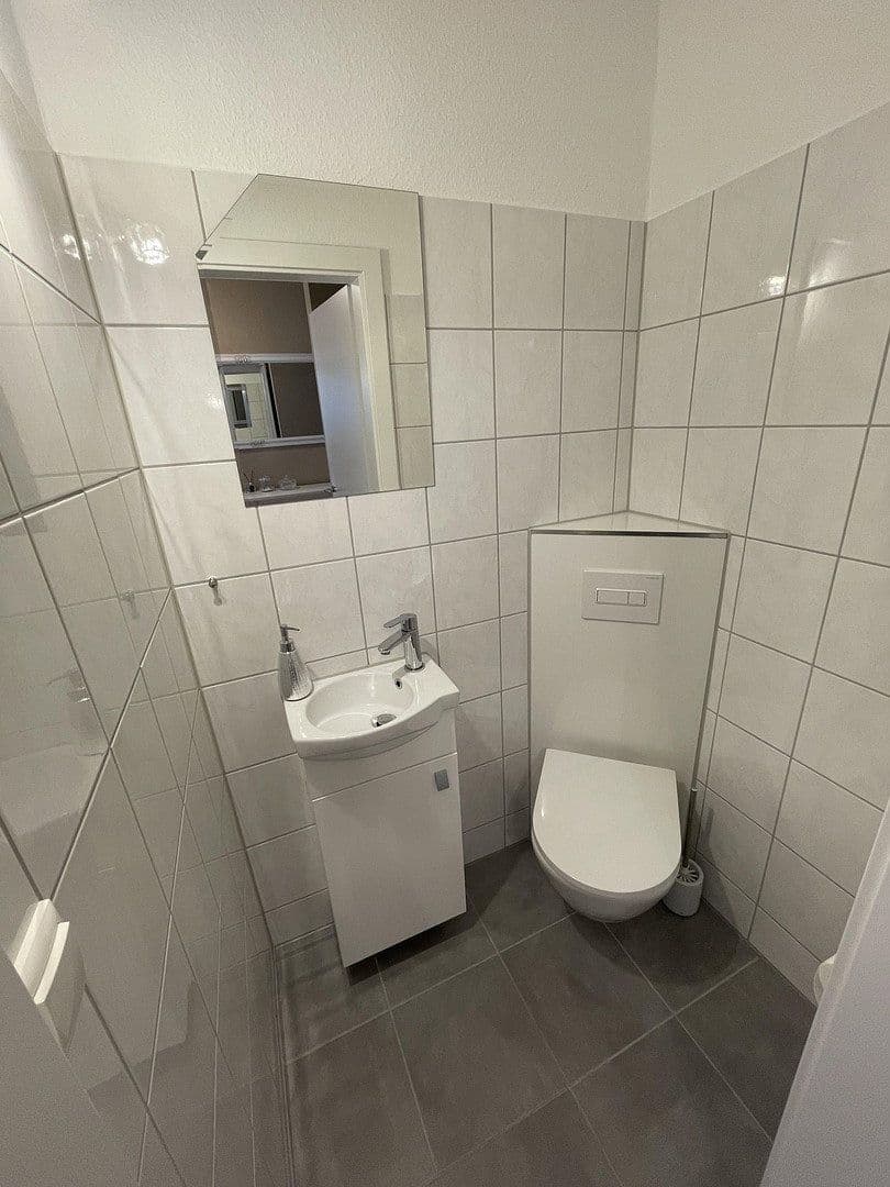 Prodej domu 270 m², pozemek 1.024 m², Lübbecke, Severní Porýní-Vestfálsko Prodej domu 270 m², pozemek 1.024 m², Lübbecke, Severní Porýní-Vestfálsko