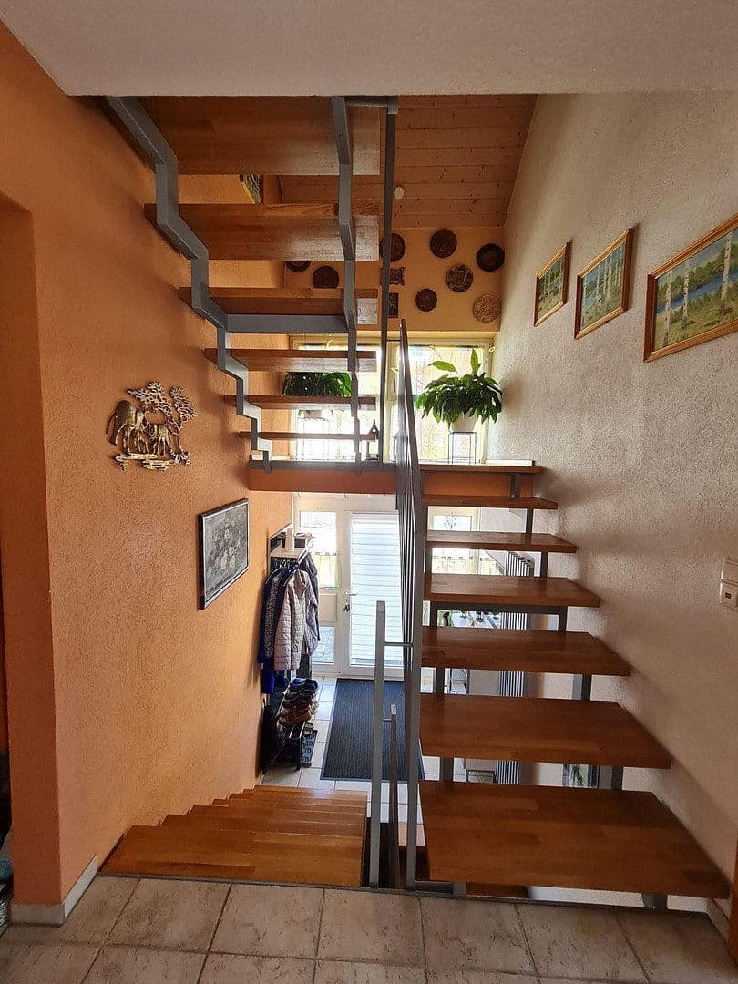 Prodej domu 130 m², pozemek 276 m², Tengen, Bádensko-Württembersko Prodej domu 130 m², pozemek 276 m², Tengen, Bádensko-Württembersko
