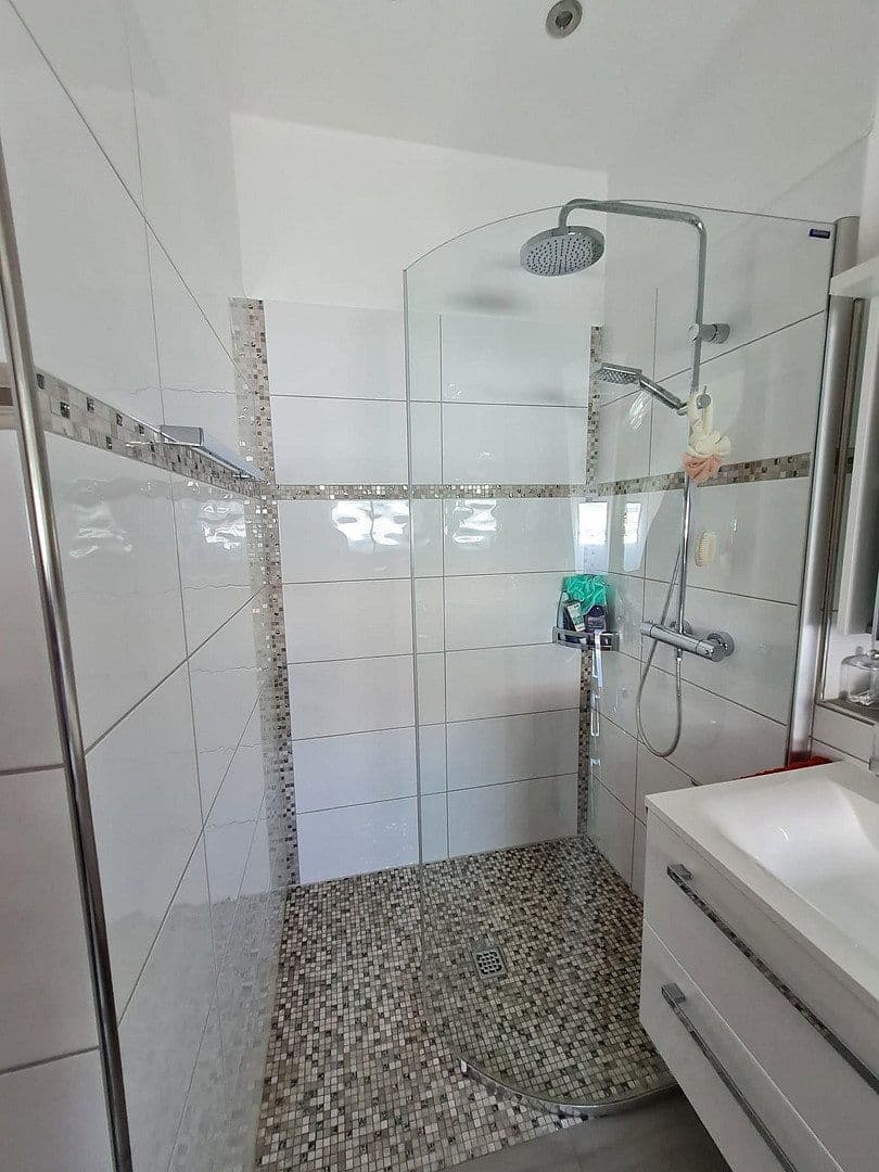 Prodej domu 130 m², pozemek 276 m², Tengen, Bádensko-Württembersko Prodej domu 130 m², pozemek 276 m², Tengen, Bádensko-Württembersko