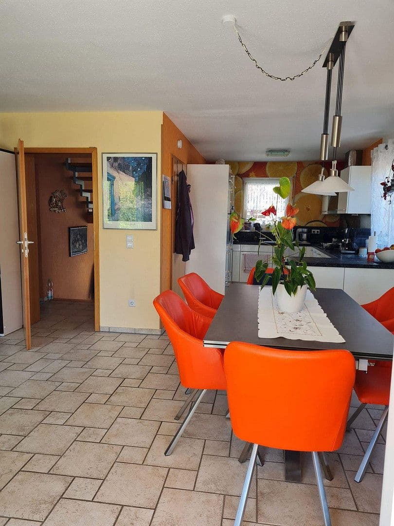 Prodej domu 130 m², pozemek 276 m², Tengen, Bádensko-Württembersko Prodej domu 130 m², pozemek 276 m², Tengen, Bádensko-Württembersko