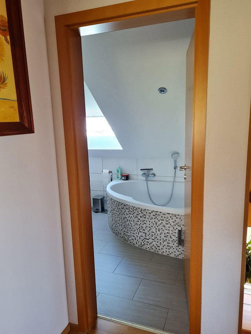 Prodej domu 130 m², pozemek 276 m², Tengen, Bádensko-Württembersko Prodej domu 130 m², pozemek 276 m², Tengen, Bádensko-Württembersko