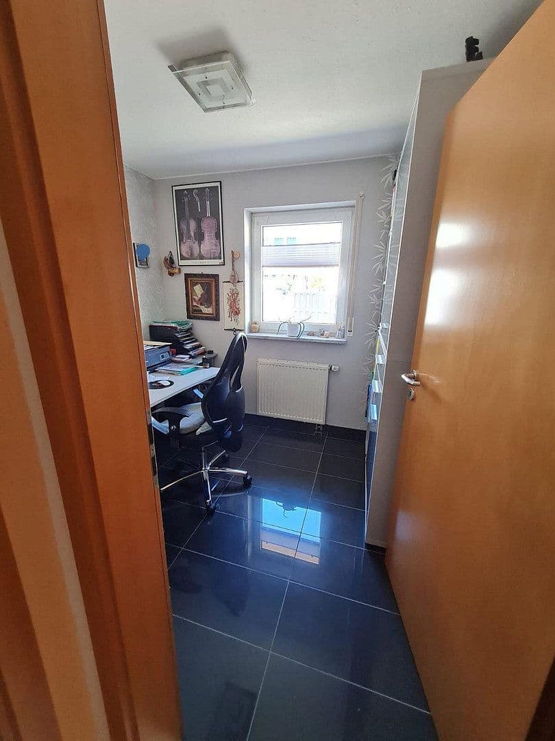 Prodej domu 130 m², pozemek 276 m², Tengen, Bádensko-Württembersko Prodej domu 130 m², pozemek 276 m², Tengen, Bádensko-Württembersko