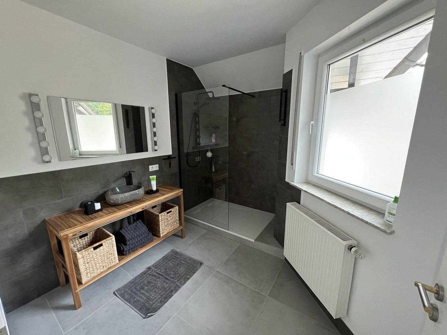 Prodej domu 301 m², pozemek 1.047 m², An der Silberkuhle 5, Reichshof, Severní Porýní-Vestfálsko Prodej domu 301 m², pozemek 1.047 m², An der Silberkuhle 5, Reichshof, Severní Porýní-Vestfálsko