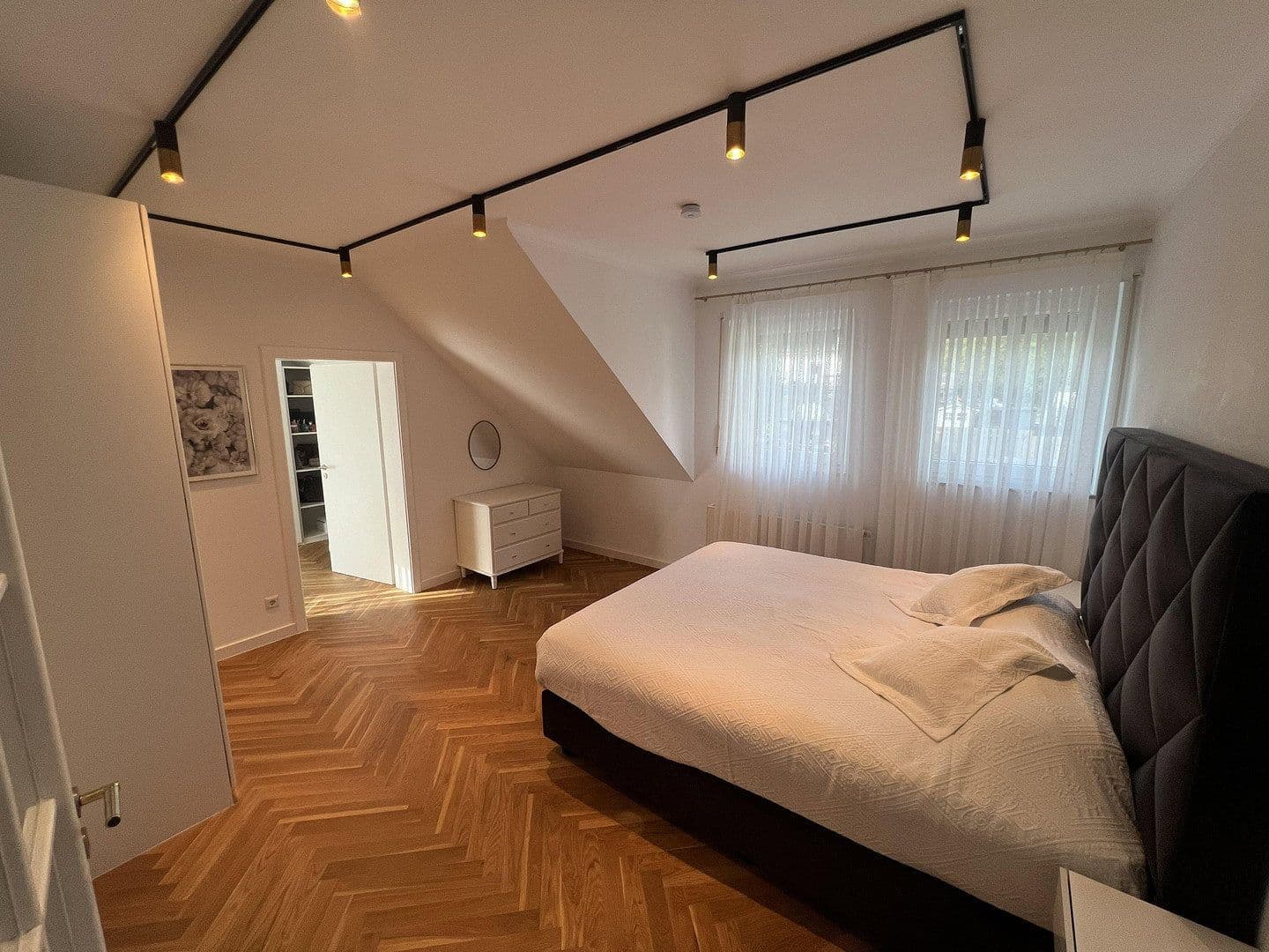 Prodej domu 301 m², pozemek 1.047 m², An der Silberkuhle 5, Reichshof, Severní Porýní-Vestfálsko Prodej domu 301 m², pozemek 1.047 m², An der Silberkuhle 5, Reichshof, Severní Porýní-Vestfálsko