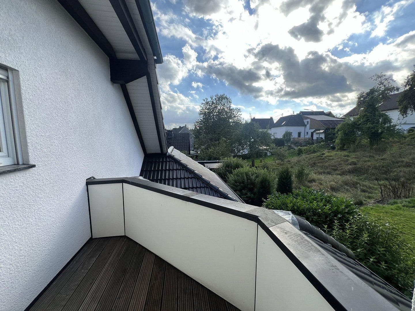 Prodej domu 301 m², pozemek 1.047 m², An der Silberkuhle 5, Reichshof, Severní Porýní-Vestfálsko Prodej domu 301 m², pozemek 1.047 m², An der Silberkuhle 5, Reichshof, Severní Porýní-Vestfálsko