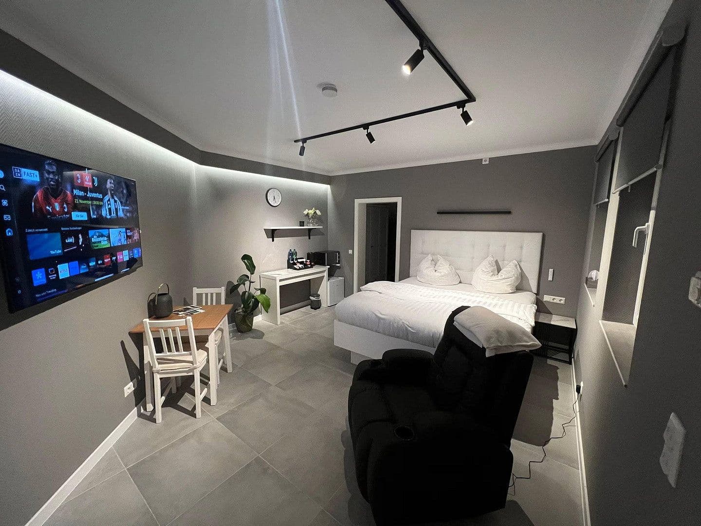 Prodej domu 301 m², pozemek 1.047 m², An der Silberkuhle 5, Reichshof, Severní Porýní-Vestfálsko Prodej domu 301 m², pozemek 1.047 m², An der Silberkuhle 5, Reichshof, Severní Porýní-Vestfálsko