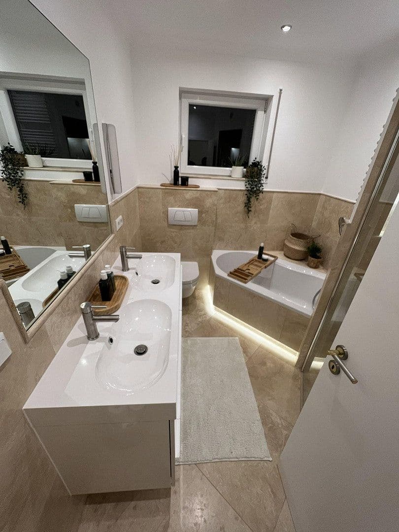 Prodej domu 301 m², pozemek 1.047 m², An der Silberkuhle 5, Reichshof, Severní Porýní-Vestfálsko Prodej domu 301 m², pozemek 1.047 m², An der Silberkuhle 5, Reichshof, Severní Porýní-Vestfálsko