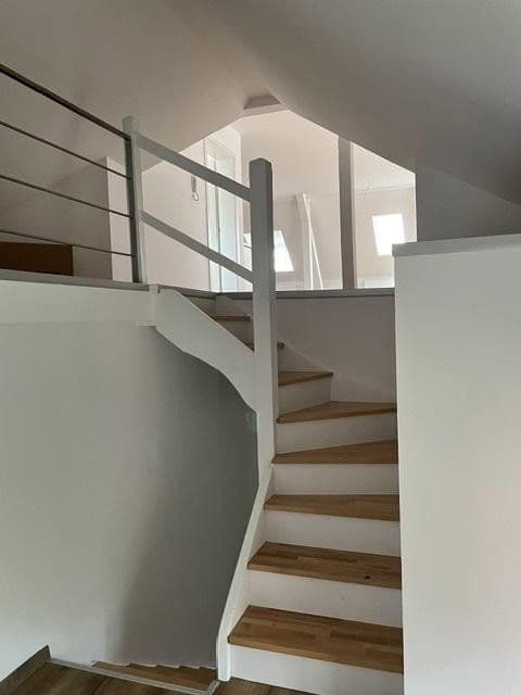 Pronájem bytu 6+1 160 m², Zwickauer Straße 481, Chemnitz, Sasko Pronájem bytu 6+1 160 m², Zwickauer Straße 481, Chemnitz, Sasko