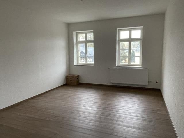Pronájem bytu 6+1 160 m², Zwickauer Straße 481, Chemnitz, Sasko Pronájem bytu 6+1 160 m², Zwickauer Straße 481, Chemnitz, Sasko