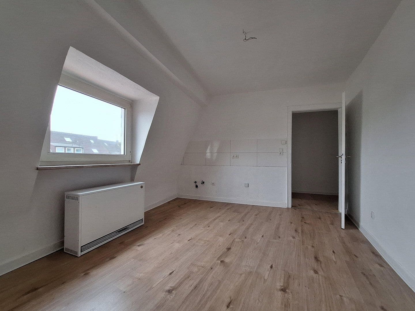 Pronájem bytu 1+kk 24 m², Agnesstr. 16, Essen, Severní Porýní-Vestfálsko Pronájem bytu 1+kk 24 m², Agnesstr. 16, Essen, Severní Porýní-Vestfálsko