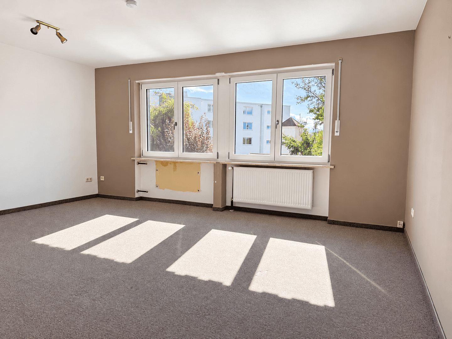 Prodej domu 160 m², pozemek 247 m², Dachauer Straße 72, Markt Indersdorf, Bavorsko Prodej domu 160 m², pozemek 247 m², Dachauer Straße 72, Markt Indersdorf, Bavorsko