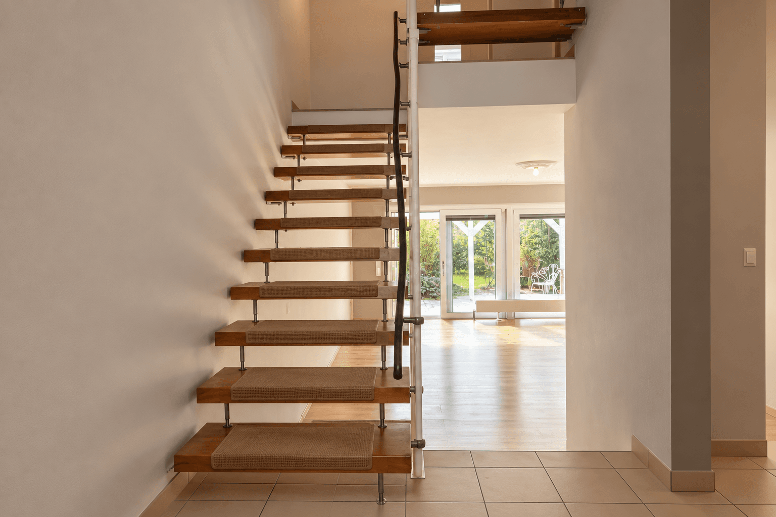 Prodej domu 160 m², pozemek 247 m², Dachauer Straße 72, Markt Indersdorf, Bavorsko Prodej domu 160 m², pozemek 247 m², Dachauer Straße 72, Markt Indersdorf, Bavorsko