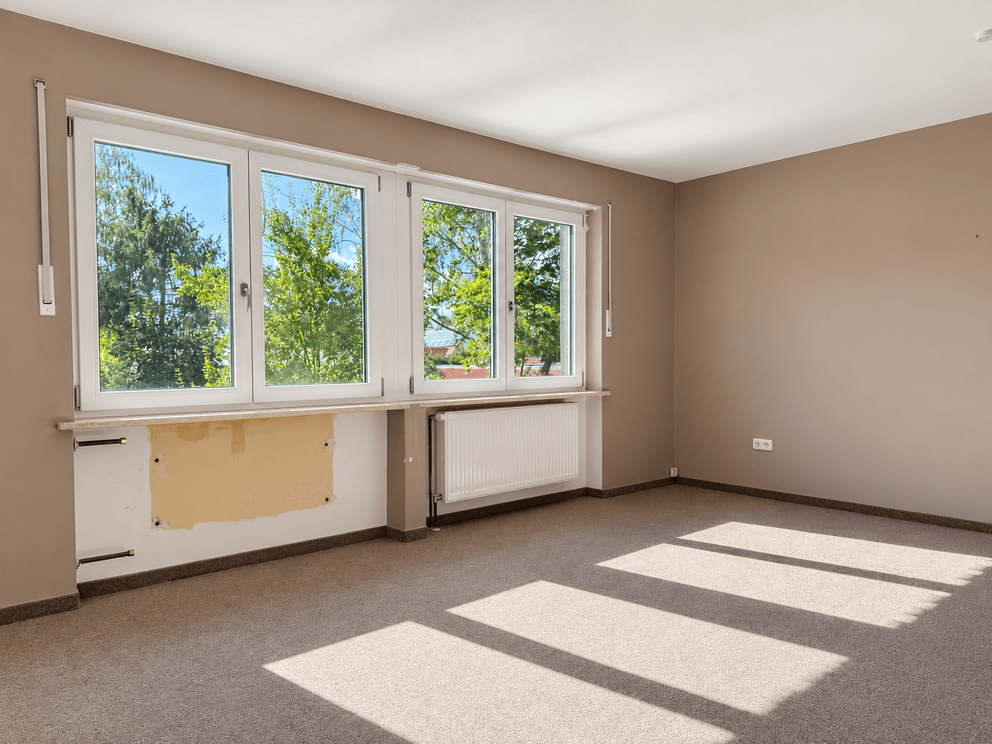 Prodej domu 160 m², pozemek 247 m², Dachauer Straße 72, Markt Indersdorf, Bavorsko Prodej domu 160 m², pozemek 247 m², Dachauer Straße 72, Markt Indersdorf, Bavorsko