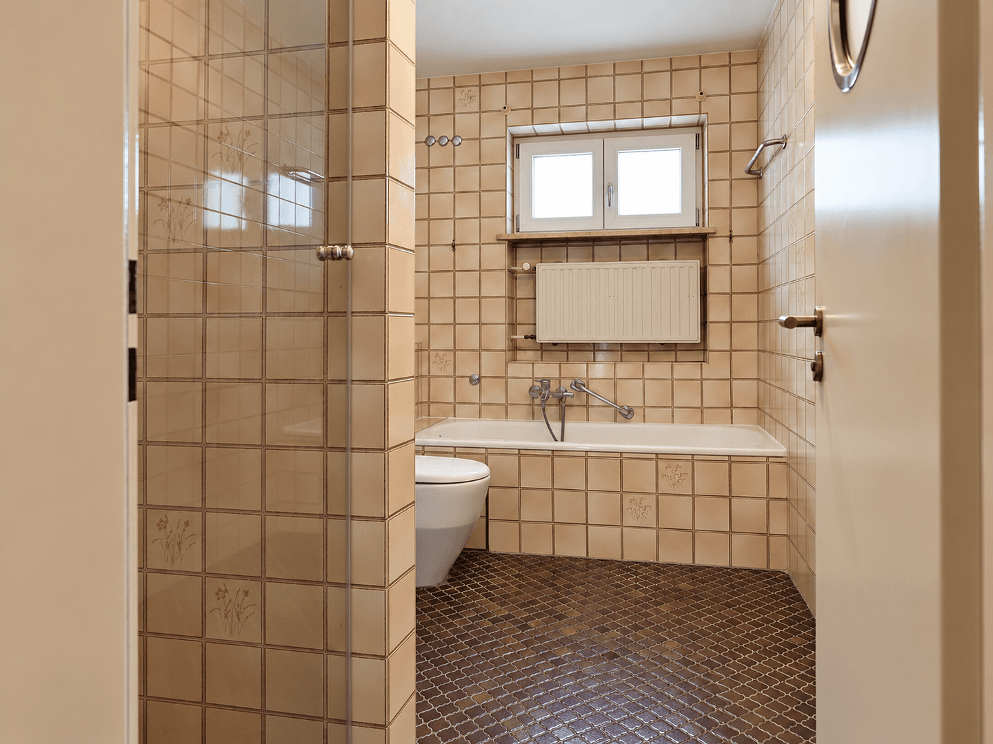 Prodej domu 160 m², pozemek 247 m², Dachauer Straße 72, Markt Indersdorf, Bavorsko Prodej domu 160 m², pozemek 247 m², Dachauer Straße 72, Markt Indersdorf, Bavorsko
