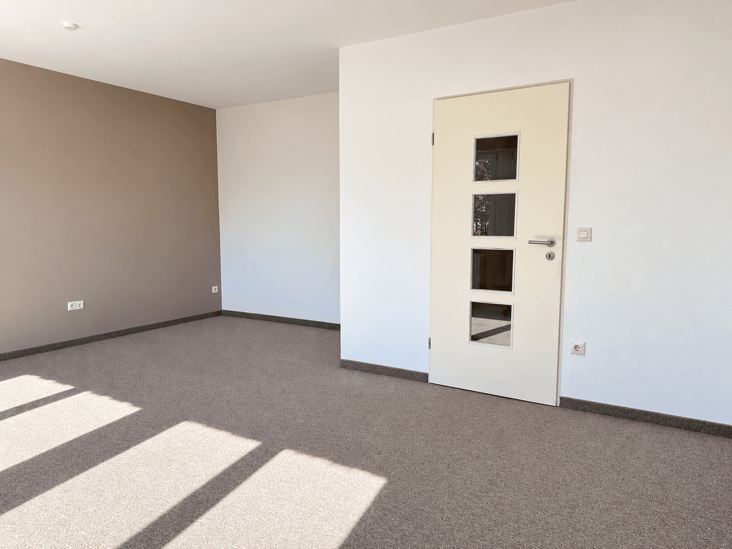 Prodej domu 160 m², pozemek 247 m², Dachauer Straße 72, Markt Indersdorf, Bavorsko Prodej domu 160 m², pozemek 247 m², Dachauer Straße 72, Markt Indersdorf, Bavorsko