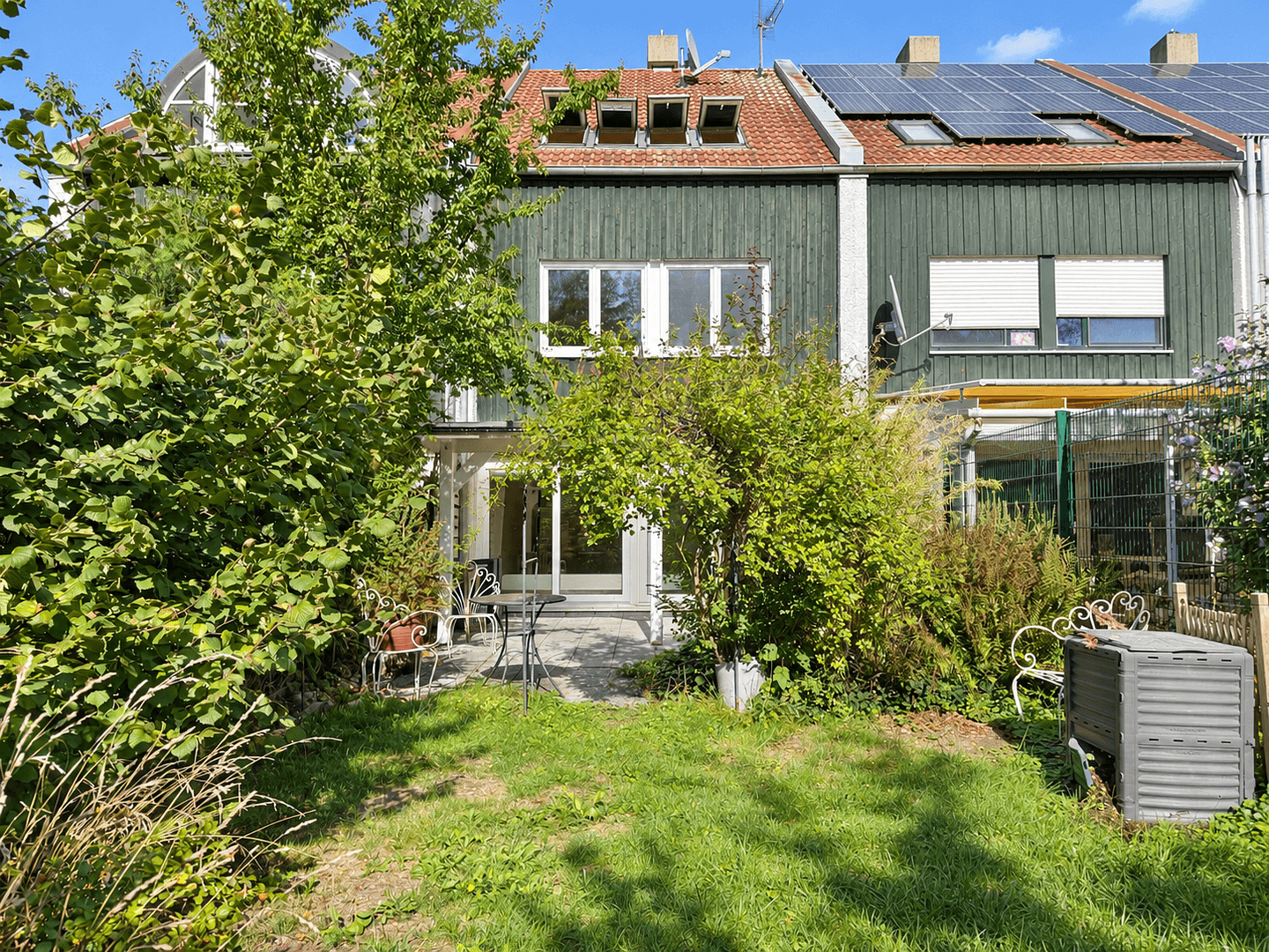Prodej domu 160 m², pozemek 247 m², Dachauer Straße 72, Markt Indersdorf, Bavorsko Prodej domu 160 m², pozemek 247 m², Dachauer Straße 72, Markt Indersdorf, Bavorsko