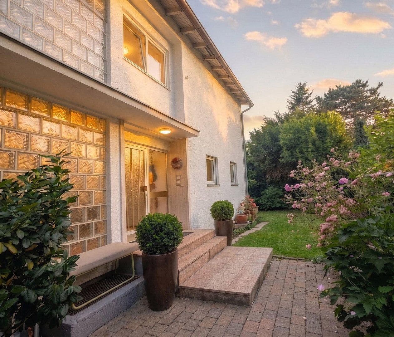 Prodej domu 151 m², pozemek 394 m², Rosenheim, Bavorsko Prodej domu 151 m², pozemek 394 m², Rosenheim, Bavorsko