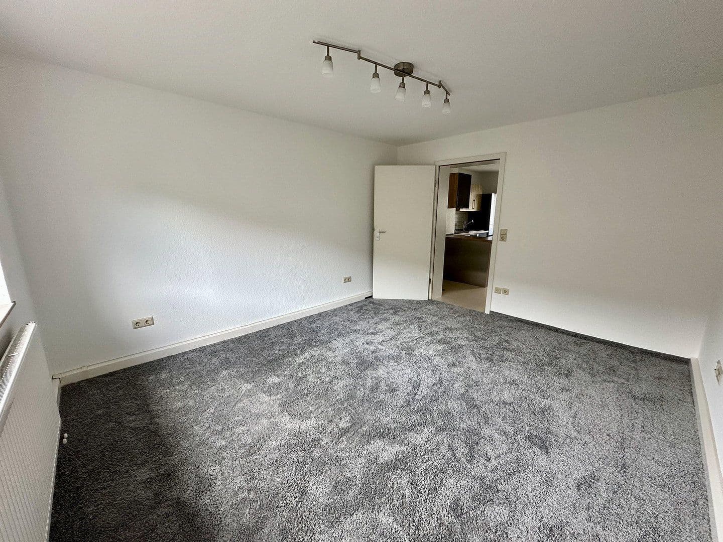 Pronájem bytu 2+1 52 m², Weißenburgstraße 41a, Würzburg, Bavorsko Pronájem bytu 2+1 52 m², Weißenburgstraße 41a, Würzburg, Bavorsko