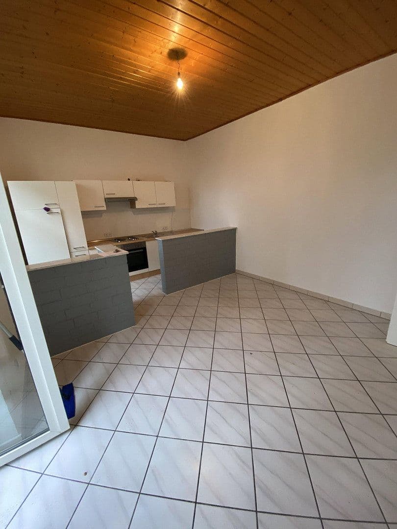 Pronájem bytu 1+kk 55 m², Friedrich-Ebert Str. 145, Wuppertal, Severní Porýní-Vestfálsko Pronájem bytu 1+kk 55 m², Friedrich-Ebert Str. 145, Wuppertal, Severní Porýní-Vestfálsko