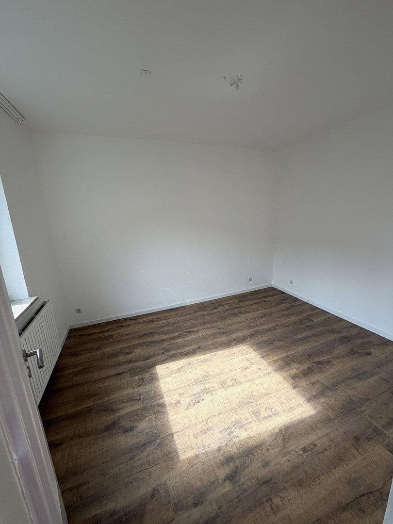 Pronájem bytu 2+1 45 m², Florastr. 38, Krefeld, Severní Porýní-Vestfálsko Pronájem bytu 2+1 45 m², Florastr. 38, Krefeld, Severní Porýní-Vestfálsko