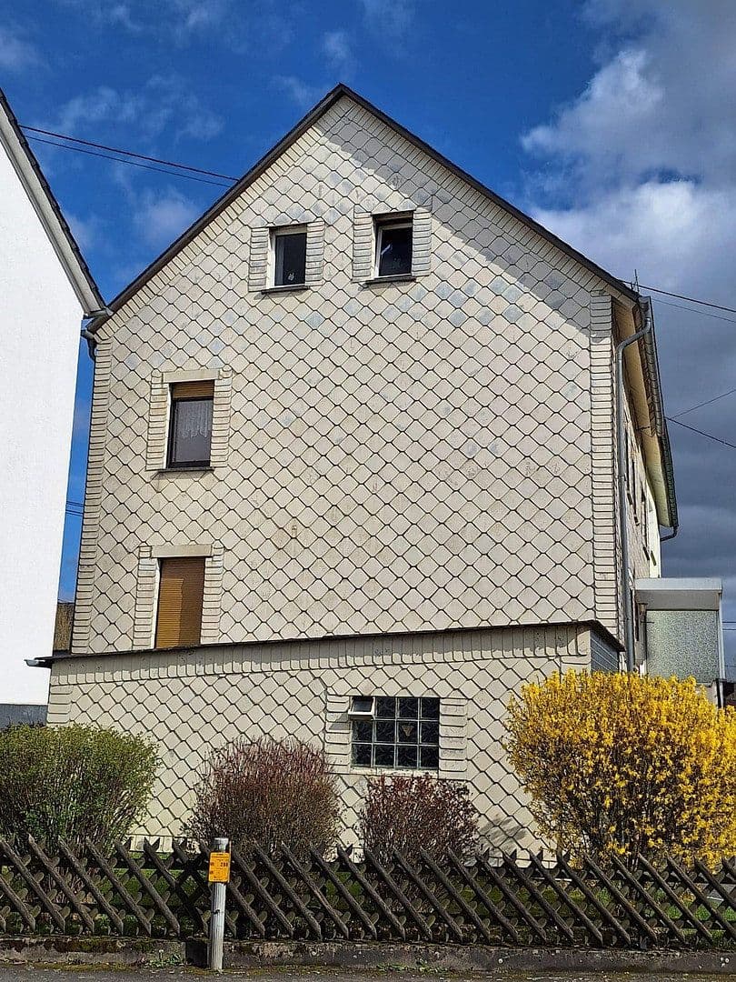 Prodej domu 100 m², pozemek 430 m², Siershahn, Porýní-Falc Prodej domu 100 m², pozemek 430 m², Siershahn, Porýní-Falc