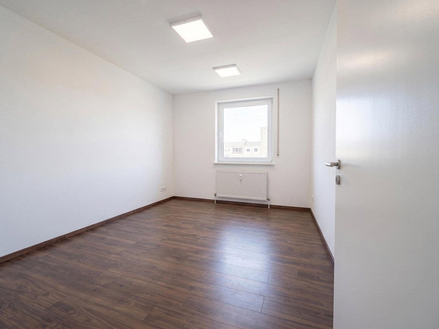 Pronájem bytu 4+1 98 m², Gartenstraße 19, Langweid am Lech, Bavorsko Pronájem bytu 4+1 98 m², Gartenstraße 19, Langweid am Lech, Bavorsko