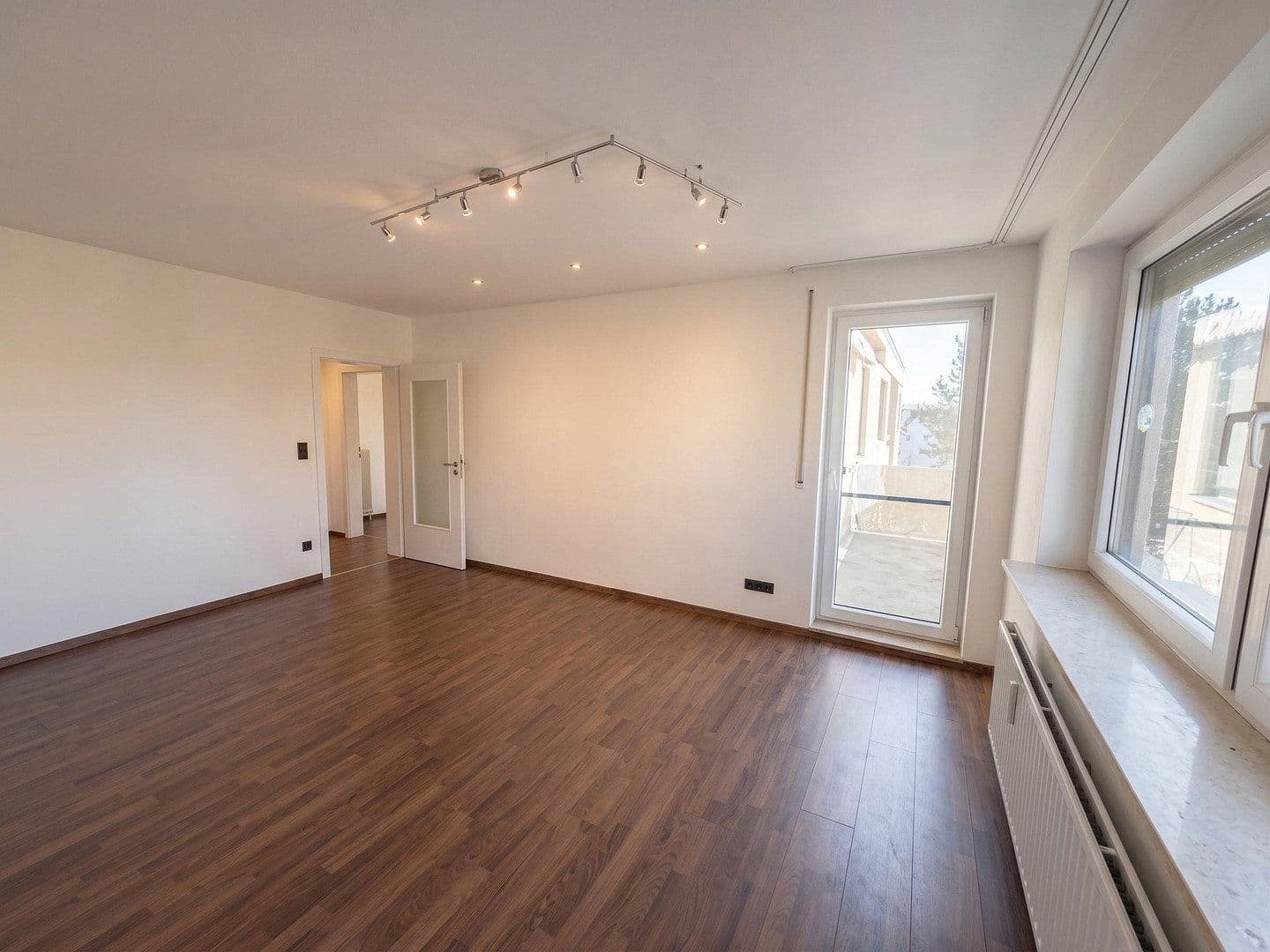 Pronájem bytu 4+1 98 m², Gartenstraße 19, Langweid am Lech, Bavorsko Pronájem bytu 4+1 98 m², Gartenstraße 19, Langweid am Lech, Bavorsko